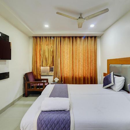Hotel New Sarovar Grand Panvel Zewnętrze zdjęcie