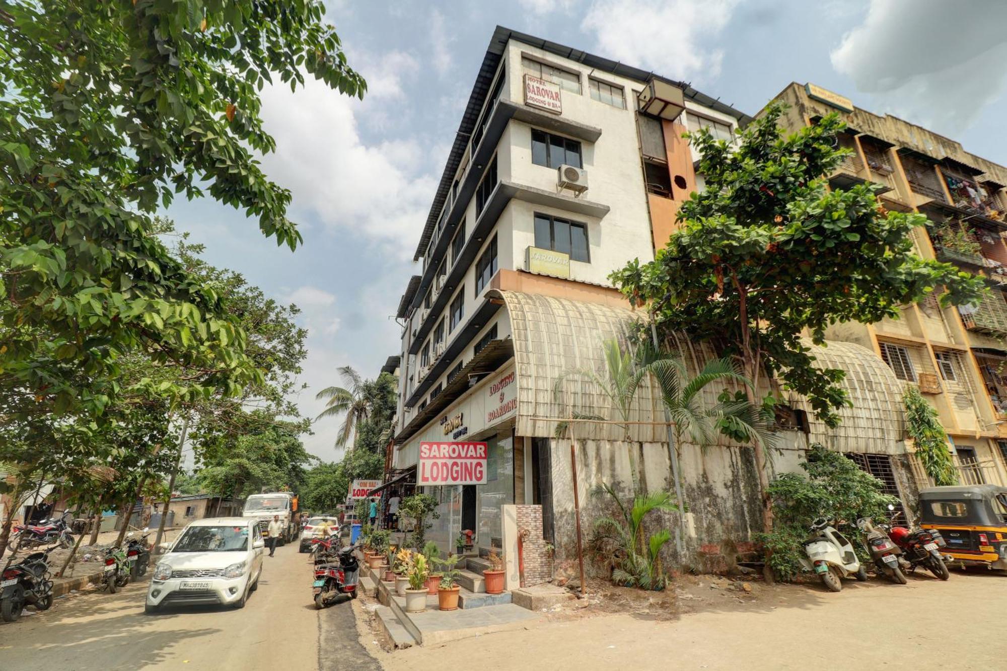Hotel New Sarovar Grand Panvel Zewnętrze zdjęcie
